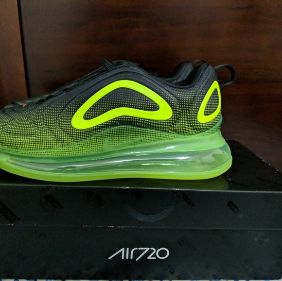Nike 720